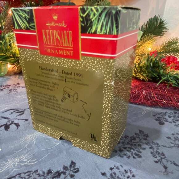 1991 Hallmark Ornament  "Chris Mouse Mail"  #7 Collectors Series Lighted-CUTE - Picture 10 of 12
